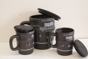 カメラレンズ型マグカップ